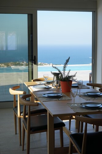 Eva Villas East, avec piscine privée et vue panoramique sur la mer
