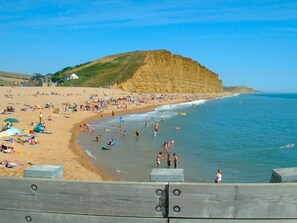 Beach - Stunning detached character barn in idyllic countryside near Bridport & beaches (Bridport)