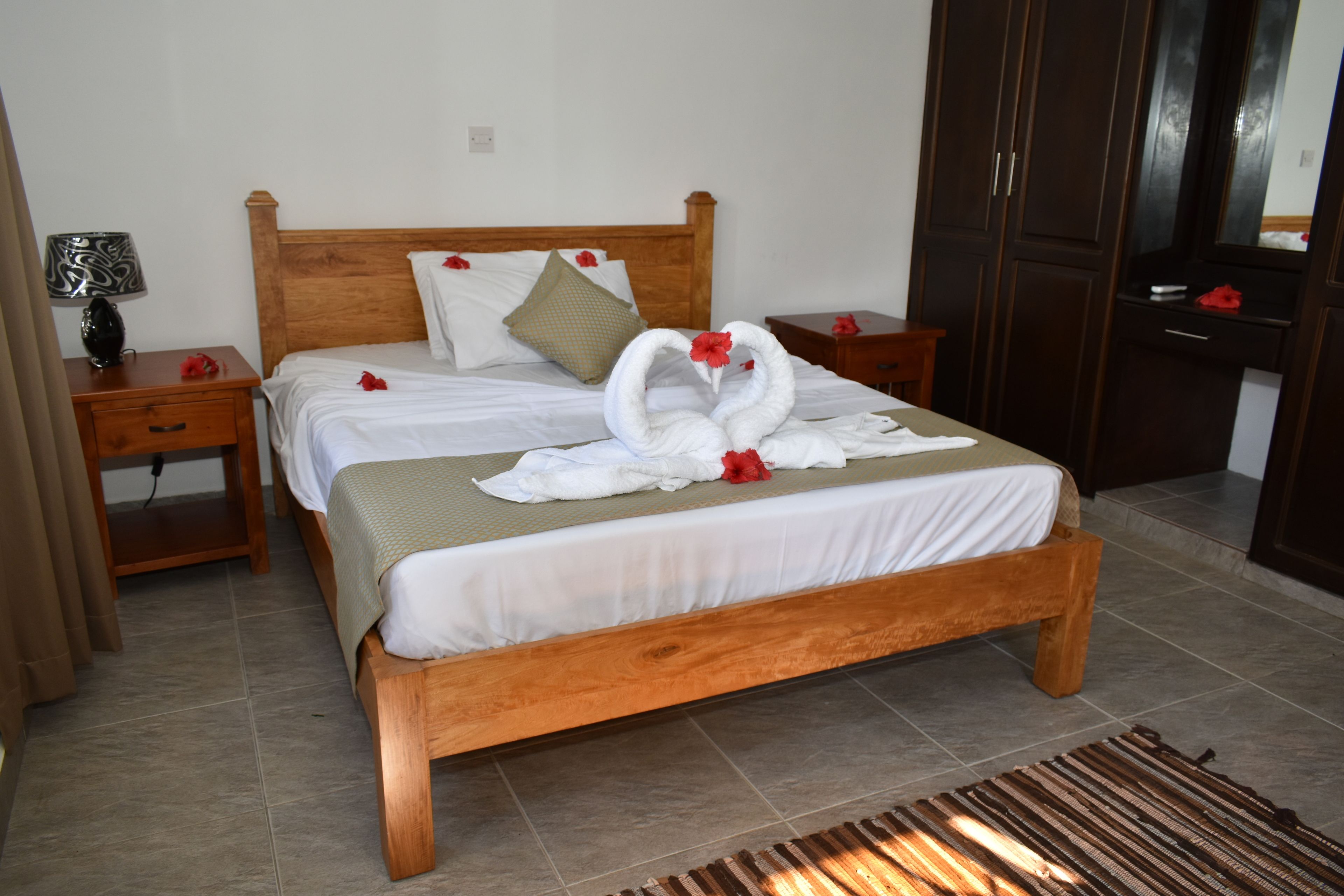 Apartment, 2 Bedrooms | Soundproofing, iron/ironing board, free cots/infant beds, free WiFi
