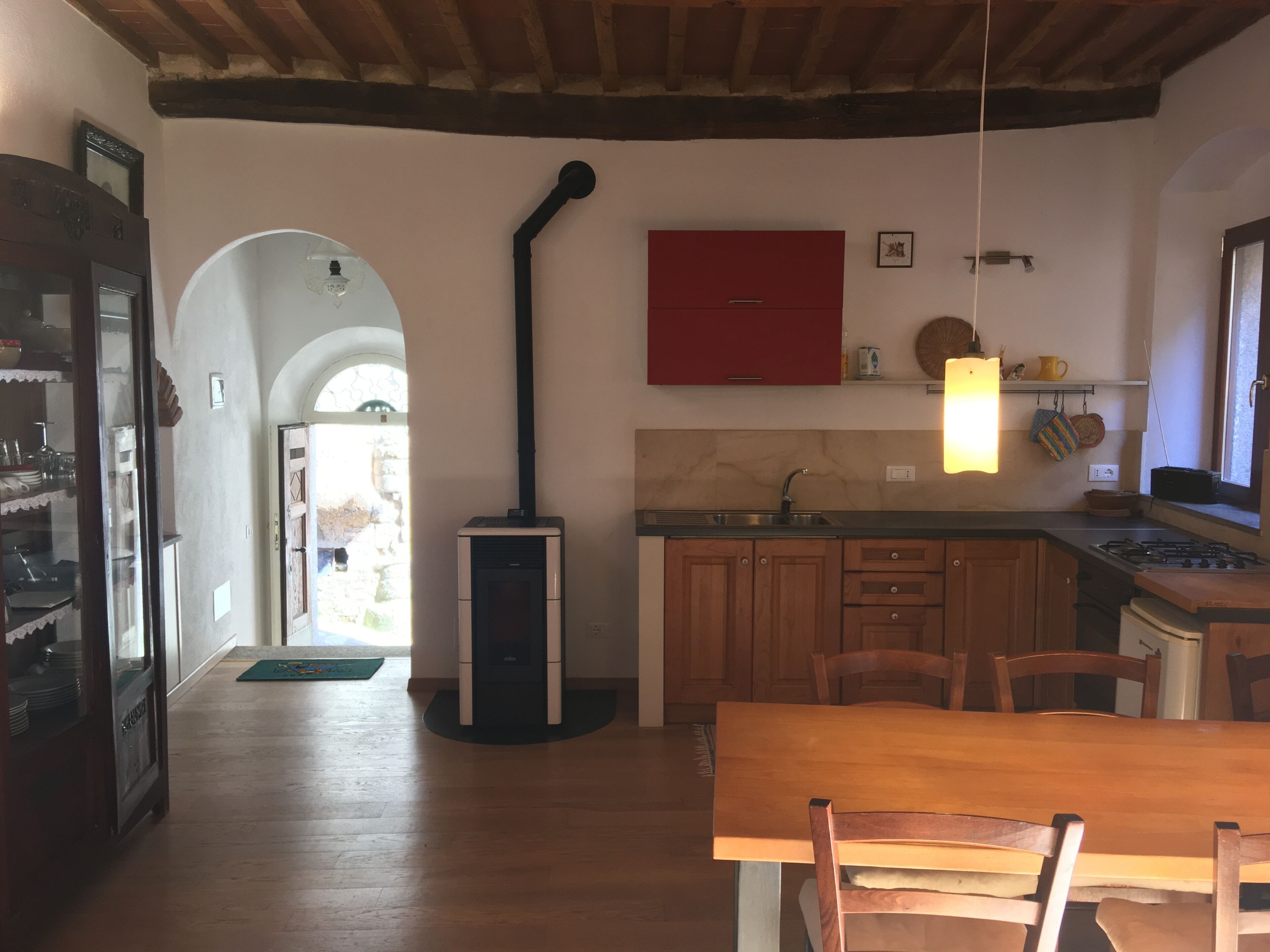 Giglio Island, spacious and cozy apartment in the medieval village of Castello