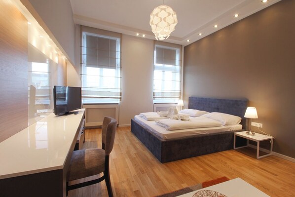 舒适公寓 | 防过敏的被褥、办公桌、遮光窗帘、隔音