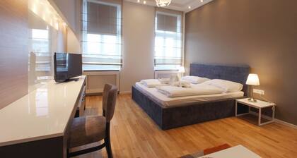 Christiano Apartments