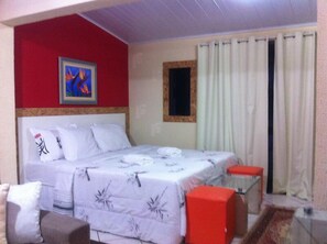 Chambre Quadruple Deluxe (Rubi) | Minibar, rideaux occultants, fer et planche à repasser, Wi-Fi gratuit