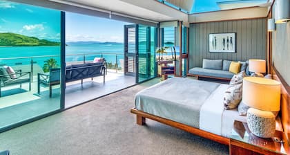Yacht Club Villa 32, Beautiful Villa on Hamilton Island