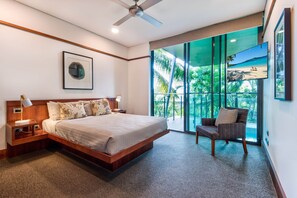 4 slaapkamers, een strijkplank/strijkijzer, wifi, beddengoed