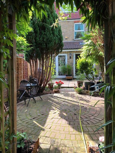 Double bedroom near Heathrow