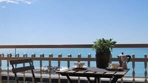 Outdoor dining - Casa Letizia (Lavagna)