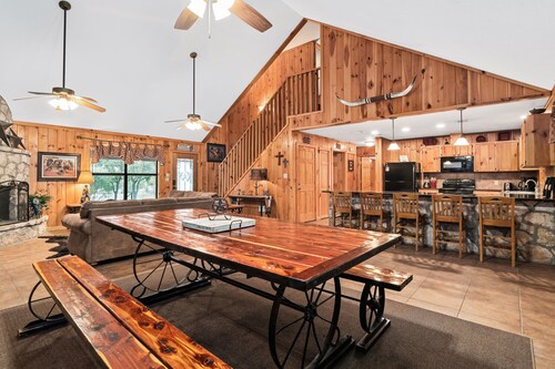 Keltainen ruusu @FrioRiverResorts