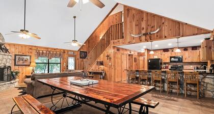 Keltainen ruusu @FrioRiverResorts