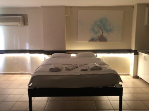 Unclassified image, 3 of 39, button - Khalkedon Suite (Istanbul)