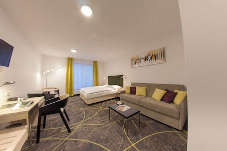 Classic Double Room, City View | Desk, blackout drapes, cribs/infant beds, free WiFi