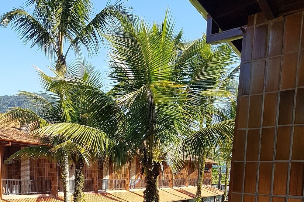 Beach house condominium in front of the sea!