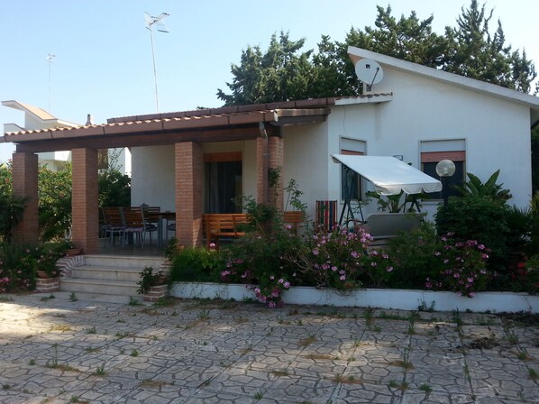 Exterior - VILLFI DEI FIORI MENFI A FEW STEPS FROM THE SEA (Contrada Fiori Sud)