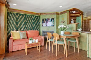 Dining - Whimsical Wave on Miramar Beach | One of a Kind Direct Beachfront Experience! (Santa Barbara)