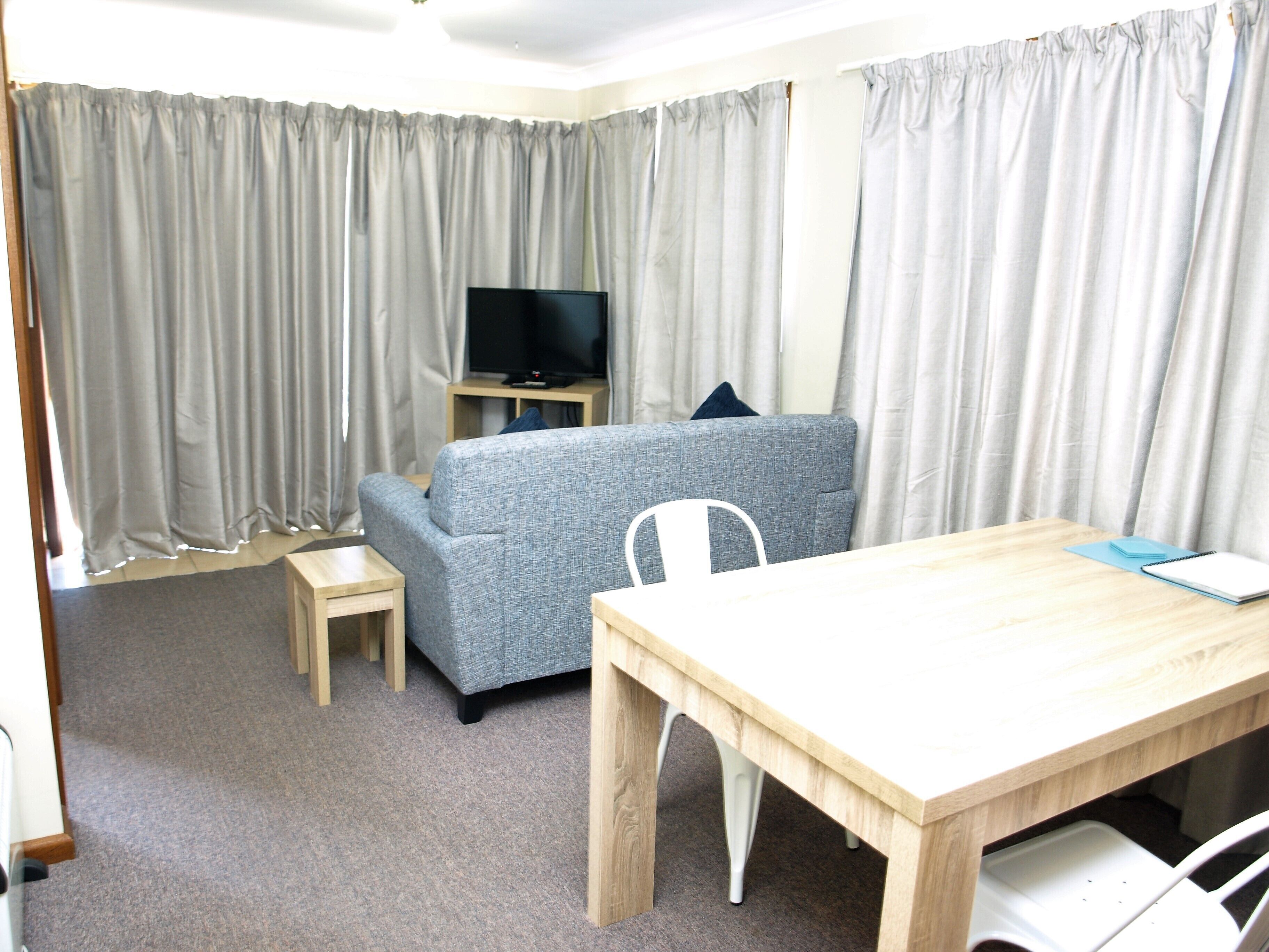 Walters Holiday Flats @ Hyams Beach (Flat 4) - Book 7 nights pay for only 6*  — image 4