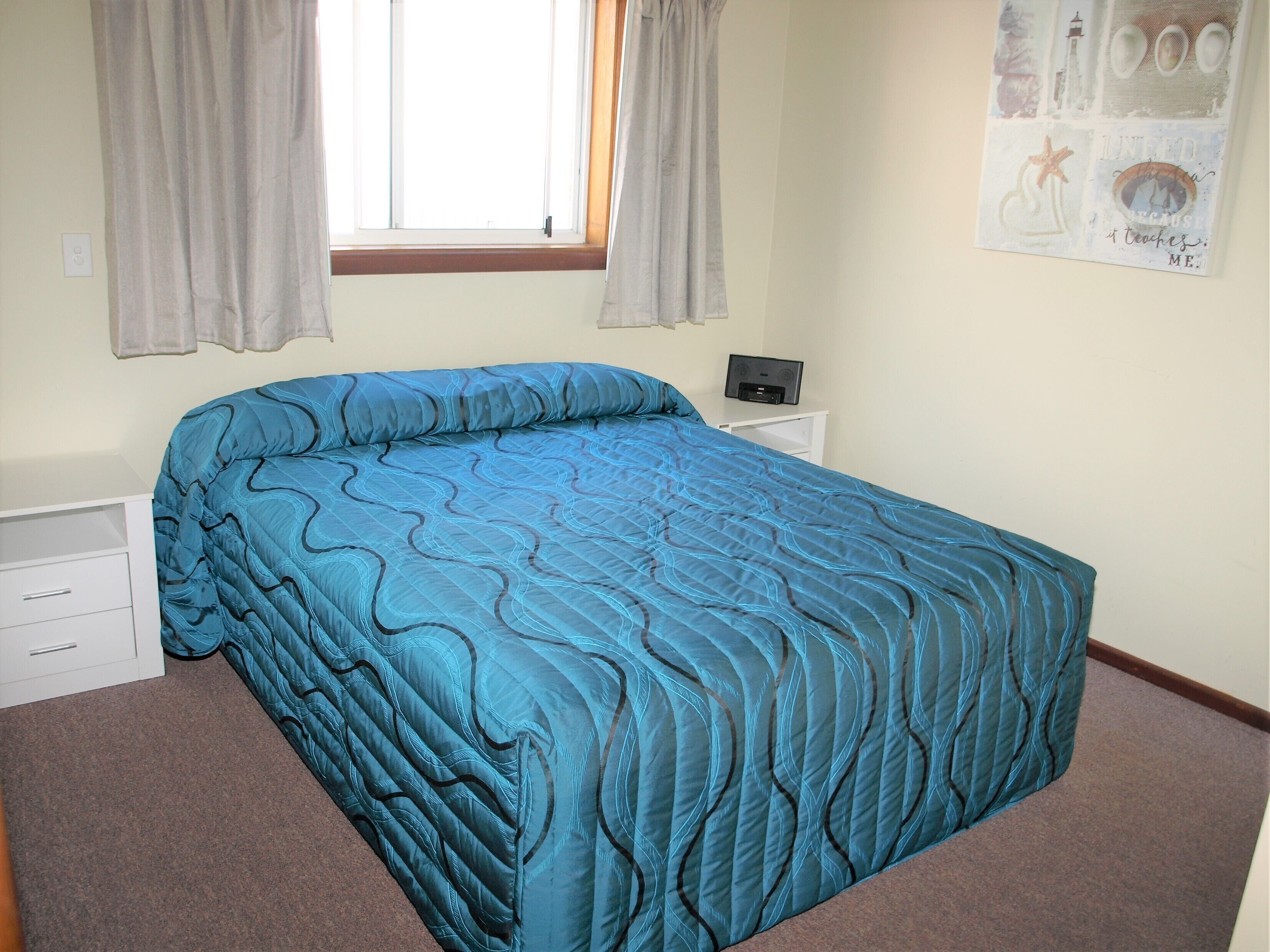 Walters Holiday Flats @ Hyams Beach (Flat 4) - Book 7 nights pay for only 6*  — image 5
