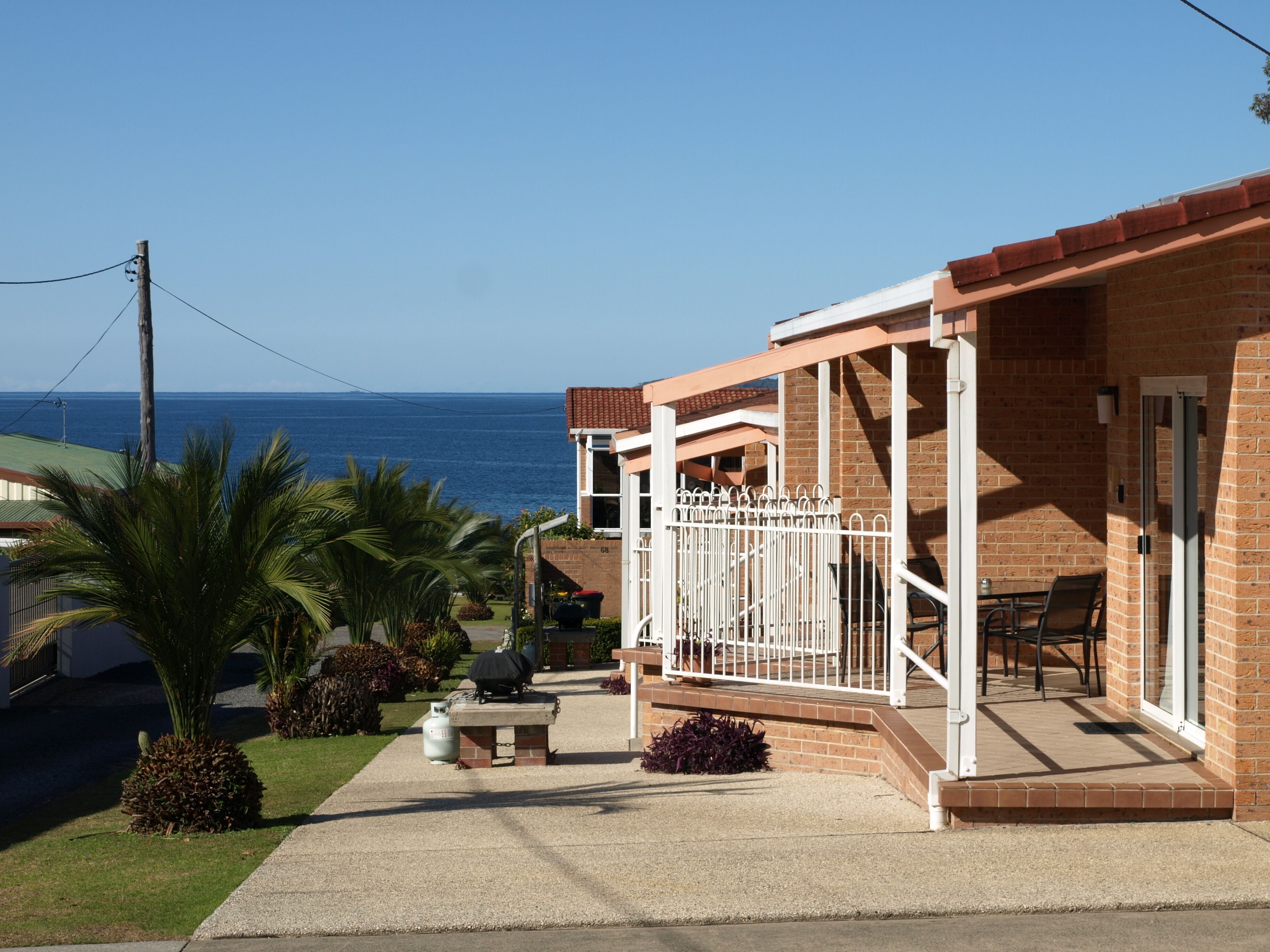 Walters Holiday Flats @ Hyams Beach (Flat 4) - Book 7 nights pay for only 6*  — image 2