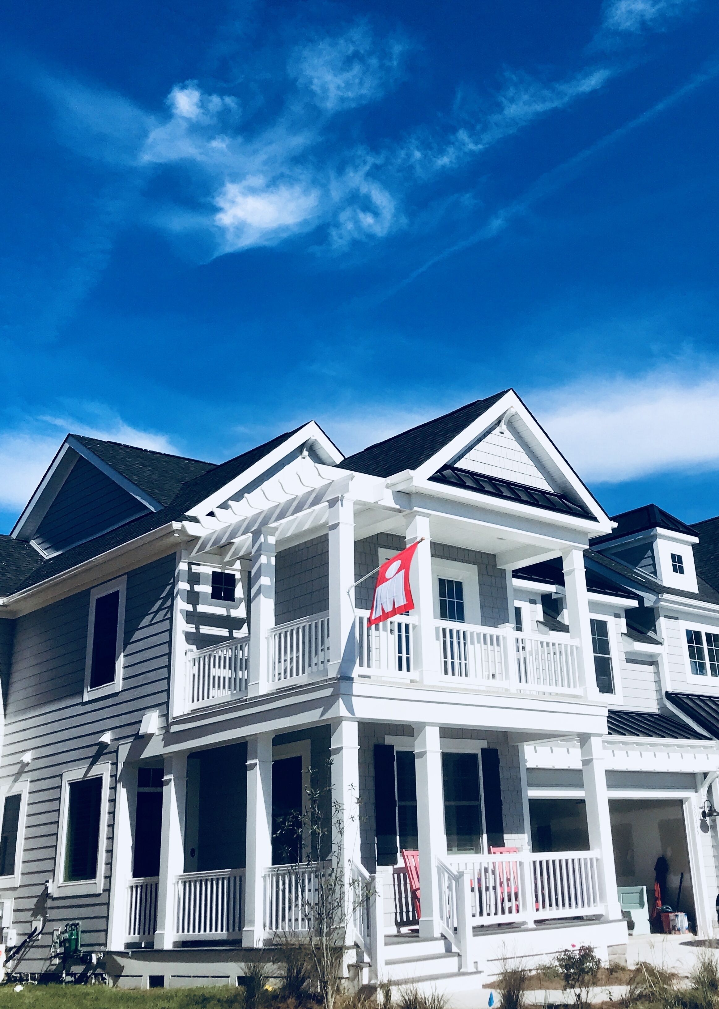 Family friendly Bayside Villa that sleeps 17 on pond