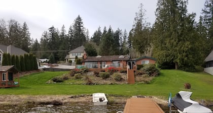 Lake Shoecraft Waterfront Log Home