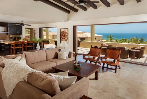 Walking Distance To One&Only Palmilla Hotel