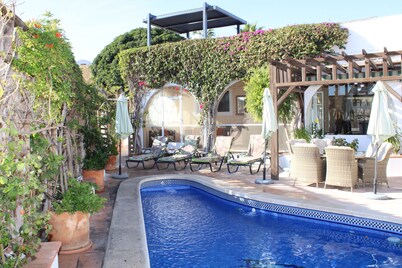 Luxury 4 Bedroom, 4 Bathroom Villa, Mojacar Playa