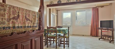 Studio | Vardagsrum | Platt-tv