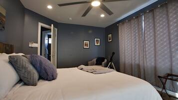 1 bedroom, iron/ironing board, free WiFi, bed sheets