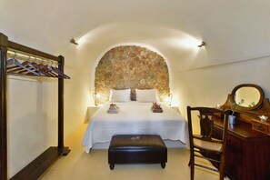 5 chambres, coffres-forts dans les chambres, fer et planche à repasser