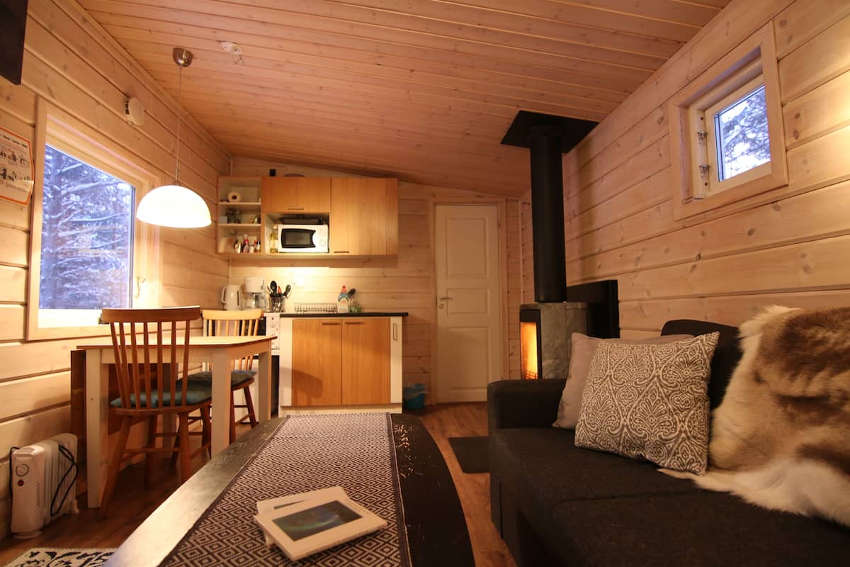 Suite, River View (Lehti Big) | Living room | Fireplace