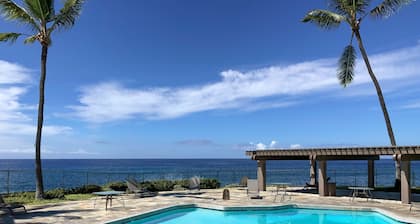 OCEANFRONT 3+2.5 AC Pickelball Onsite! Walk to Keauhou Bay & Kahaluu Beach Park