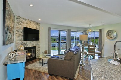 Bernard's Landing Bliss! - Breathtaking Views & Modern Updates