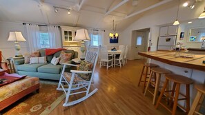 Living area - Quaint Cottage in Private Wooded Setting | Close to Lakes | Dogs Welcome (wolfeboro)