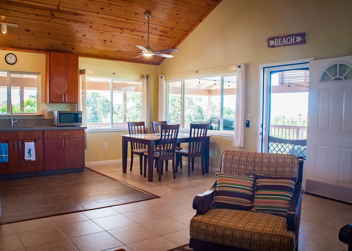 Northshore Pupukea Getaway up the hill from the best beaches on of Oahu