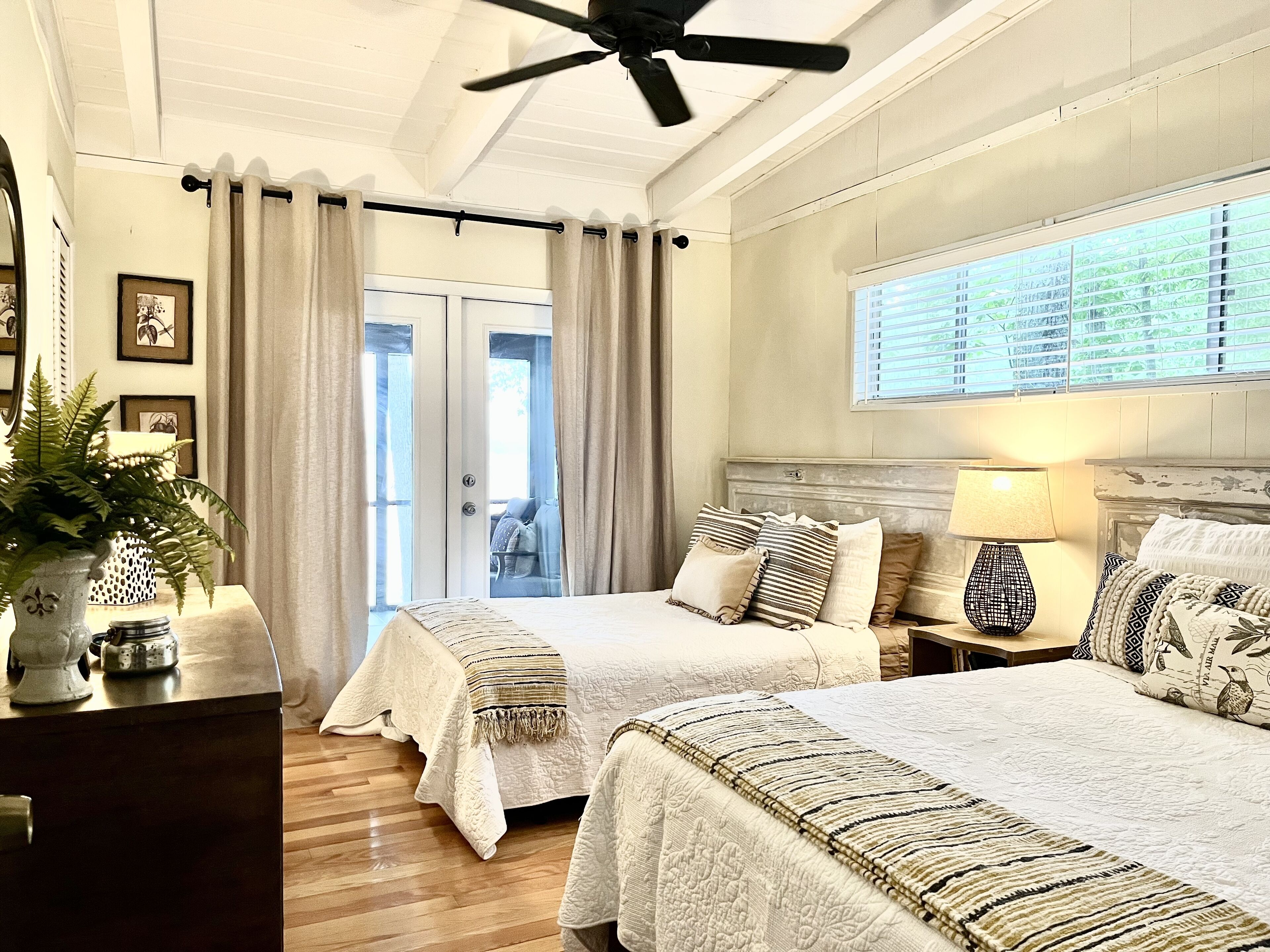 Have Mo’Fun on Logan Martin Lake- Recharge/Swim/Fish & play—2bd/2ba Cottage