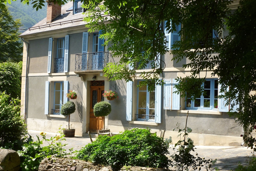 A Spacious, comfortable and welcoming retreat.