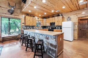 Fridge, microwave, oven, stovetop - In Concan, private pool, outdoor fireplace, NO bunk beds, less than 5-minute drive to THE Frio River (Concan)