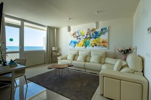 Minibar (con alcuni snack e alcune bevande gratis)