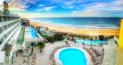 On Hotels Oceanfront - Adults Only
