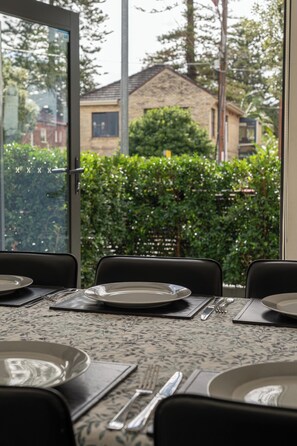 Dining - Beautiful modern Manly home (Manly)