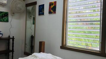 1 bedroom, in-room safe, iron/ironing board, WiFi