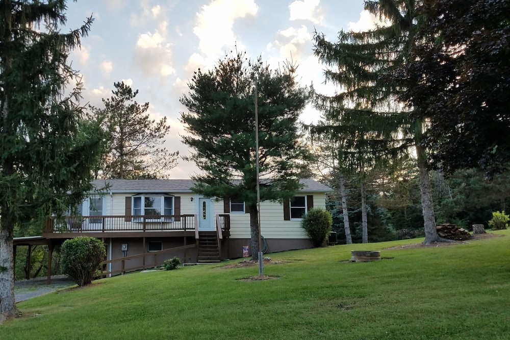 Raystown Lake Retreat for the Family Just Minutes from 7-Points