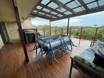 Front deck