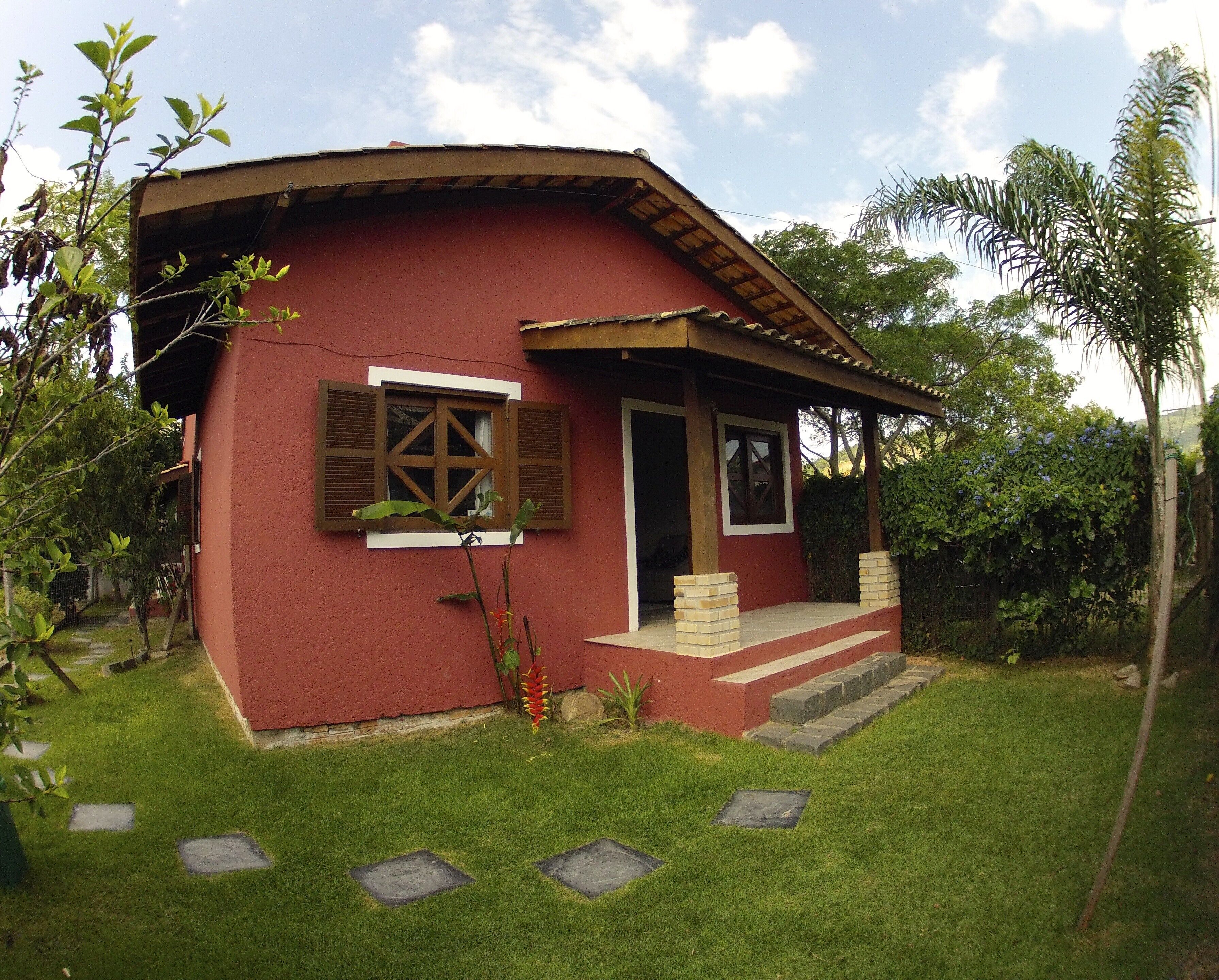 House 2 Sleeps 200 meters from Joaquina beach