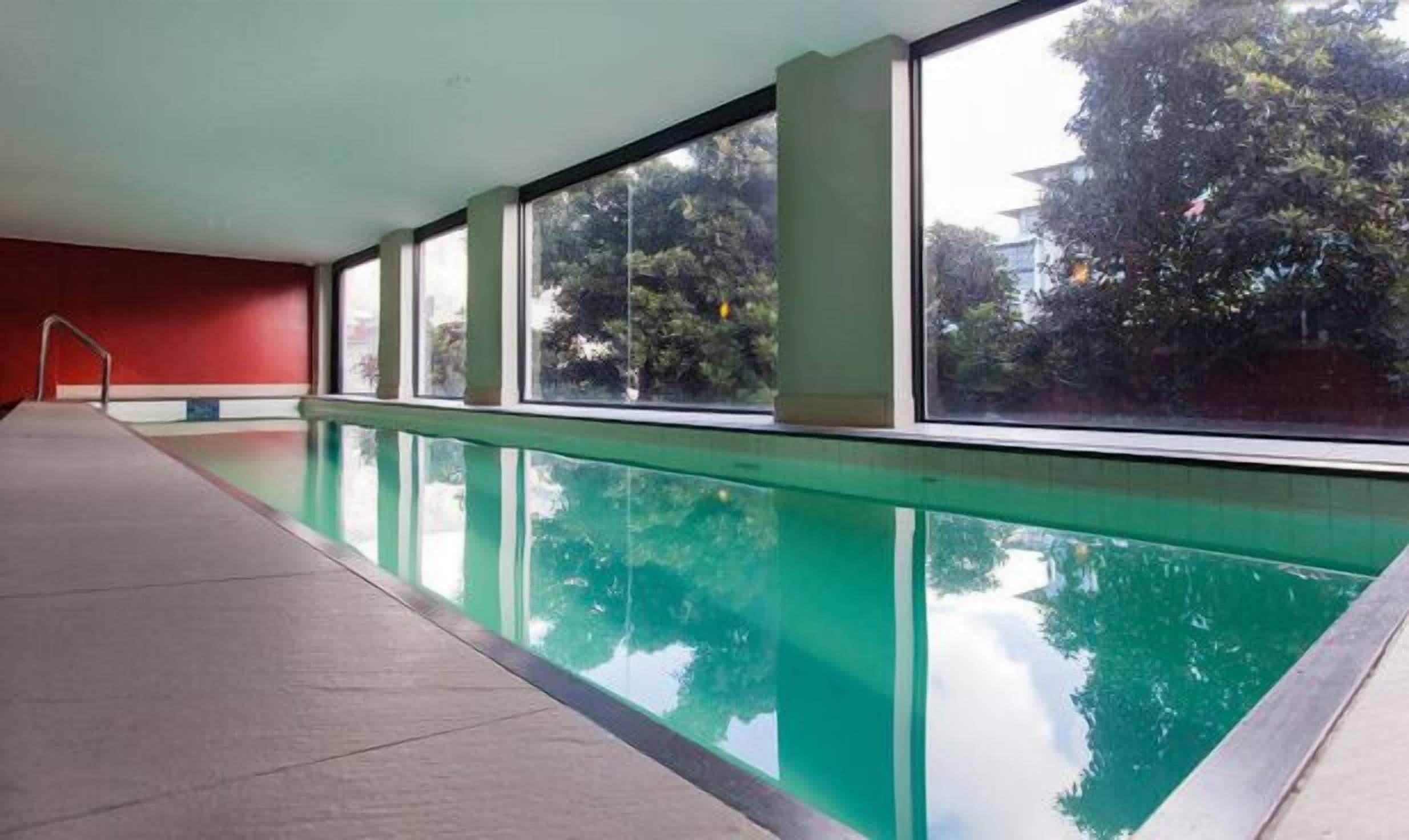 Innenpool, beheizter Pool