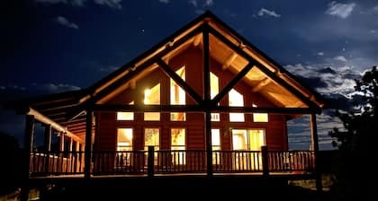 Gorgeous Cabin with Sauna Overlooking Sangre De Cristo Mts