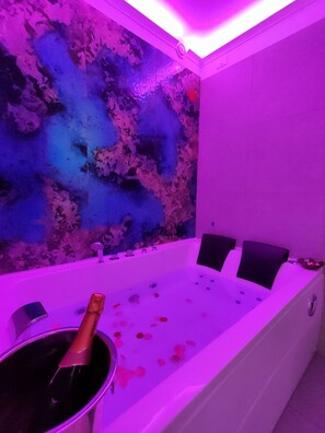 Royal Room | Bathroom