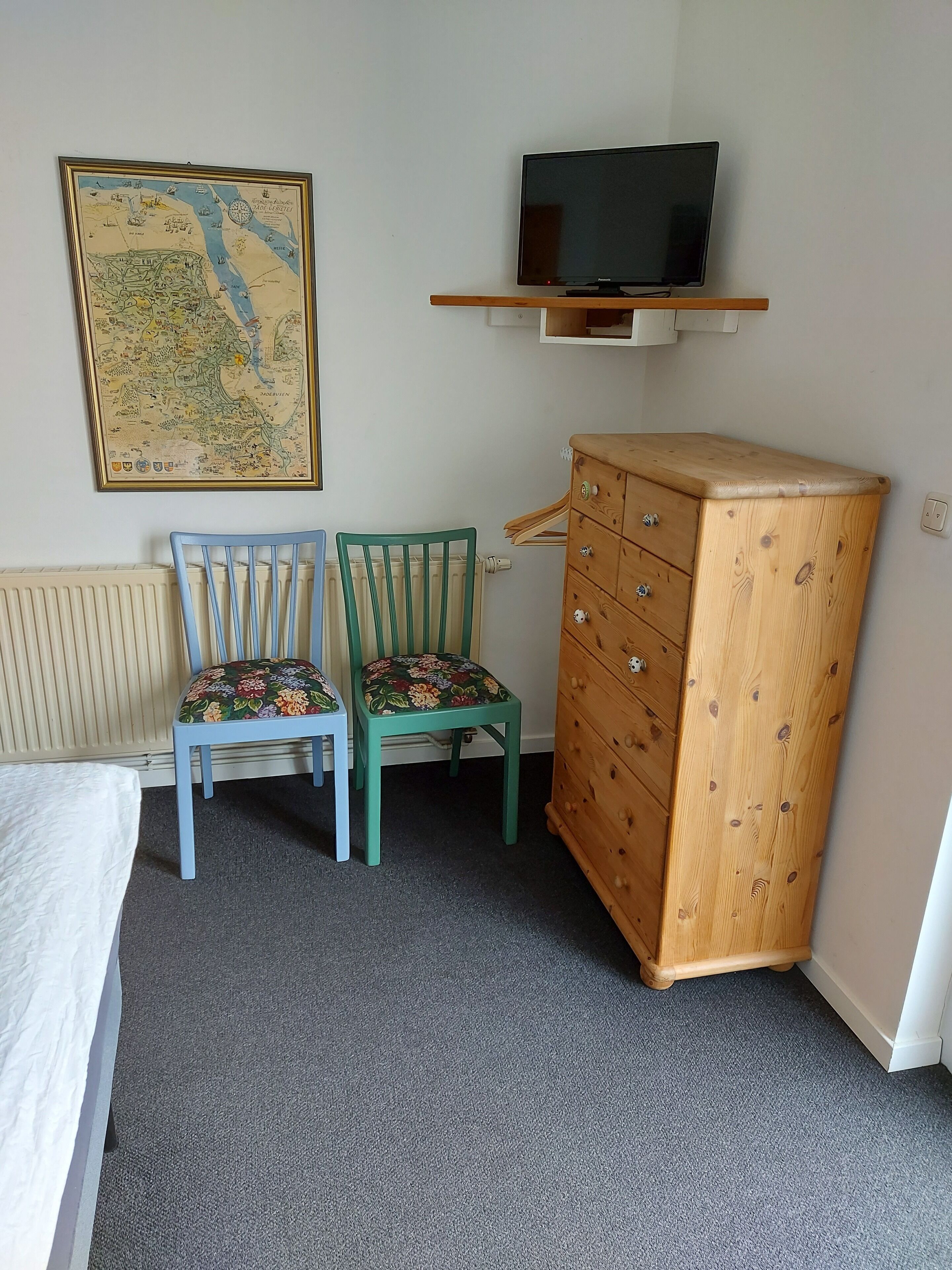 Apartment and more .... Creative garden with fire pit and barbecue