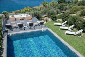 Piscine extérieure