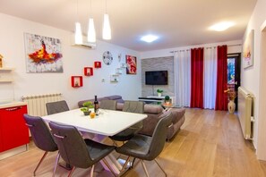 Interior - Holiday apartment in Štinjan, 600m from the beach (Štinjan)