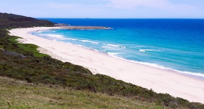 Torodes - beachhouse with ocean views